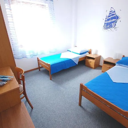 Fuer 6 Personen Ca 70 Qm In Njivice, Kvarner Bucht Krk Apartman Njivice